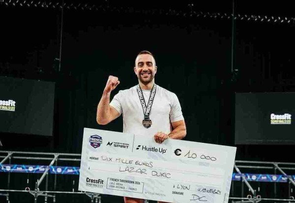 Instagram/reprodução (@lazadjukic)