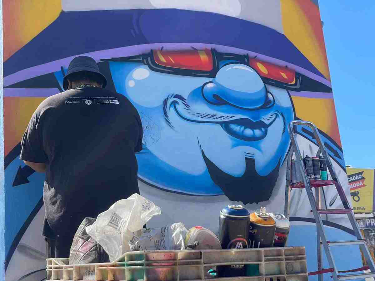 Artistas irão colorir o centro de Taguatinga com obras em grafite -  (crédito: Divulgação / CDL-DF)