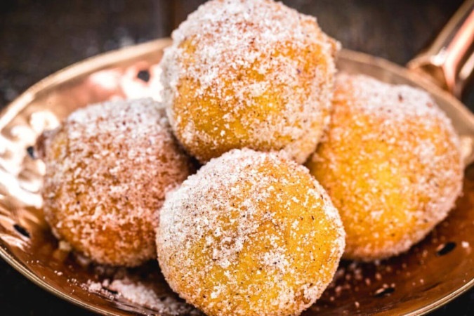 Bolinho de chuva (Imagem: RHJPhtotos | Shutterstock) -  (crédito: EdiCase)