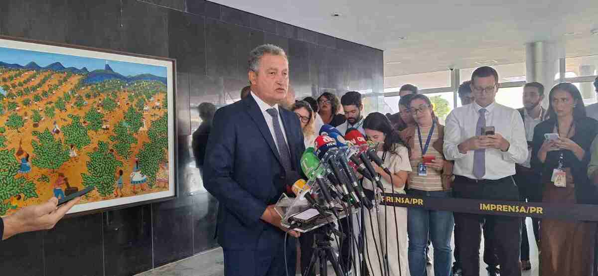 A declaração ocorreu após reunião ministerial com o chefe do Executivo e demais ministros da Esplanada -  (crédito: Fernanda Strickland)