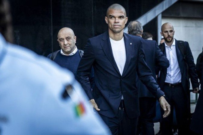Pepe em seus últimos momentos como jogador profissional durante disputa da Euro de 2024 por Portugal - (crédito: Foto: Patricia de Melo Moreira/AFP via Getty Images) Pepe em seus últimos momentos como jogador profissional durante disputa da Euro de 2024 por Portugal - (crédito: Foto: Patricia de Melo Moreira/AFP via Getty Images)