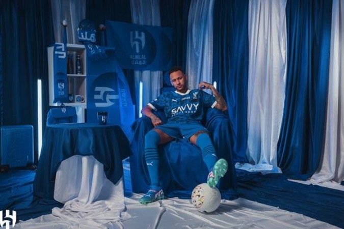 Neymar vira garoto-propaganda em vídeo de divulgação do novo uniforme do Al-Hilal - (crédito: Foto: Divulgação/Al-Hilal) Neymar vira garoto-propaganda em vídeo de divulgação do novo uniforme do Al-Hilal - (crédito: Foto: Divulgação/Al-Hilal)