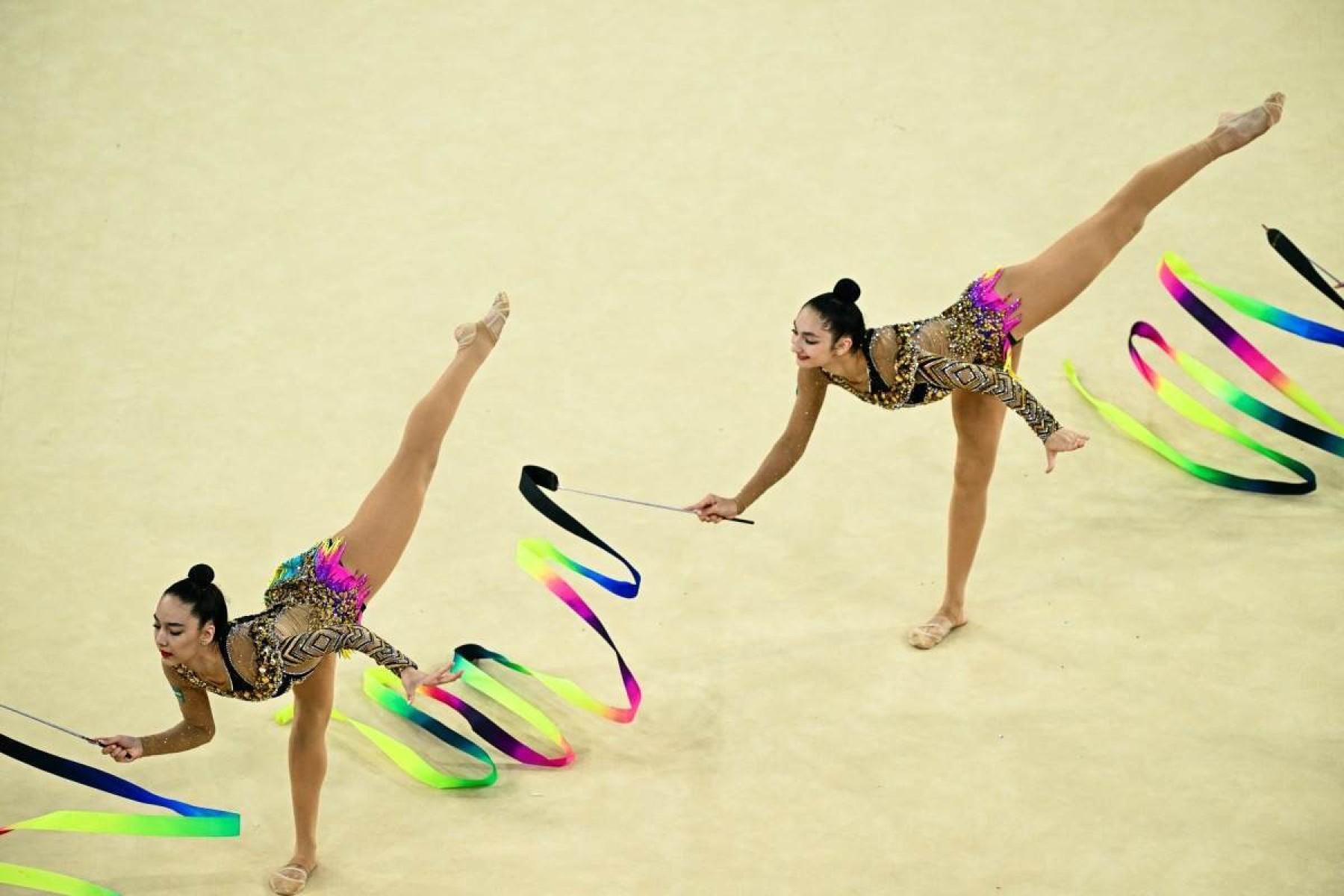 Após lesão de atleta Brasil fica em 9º na ginástica rítmica e está fora da final 