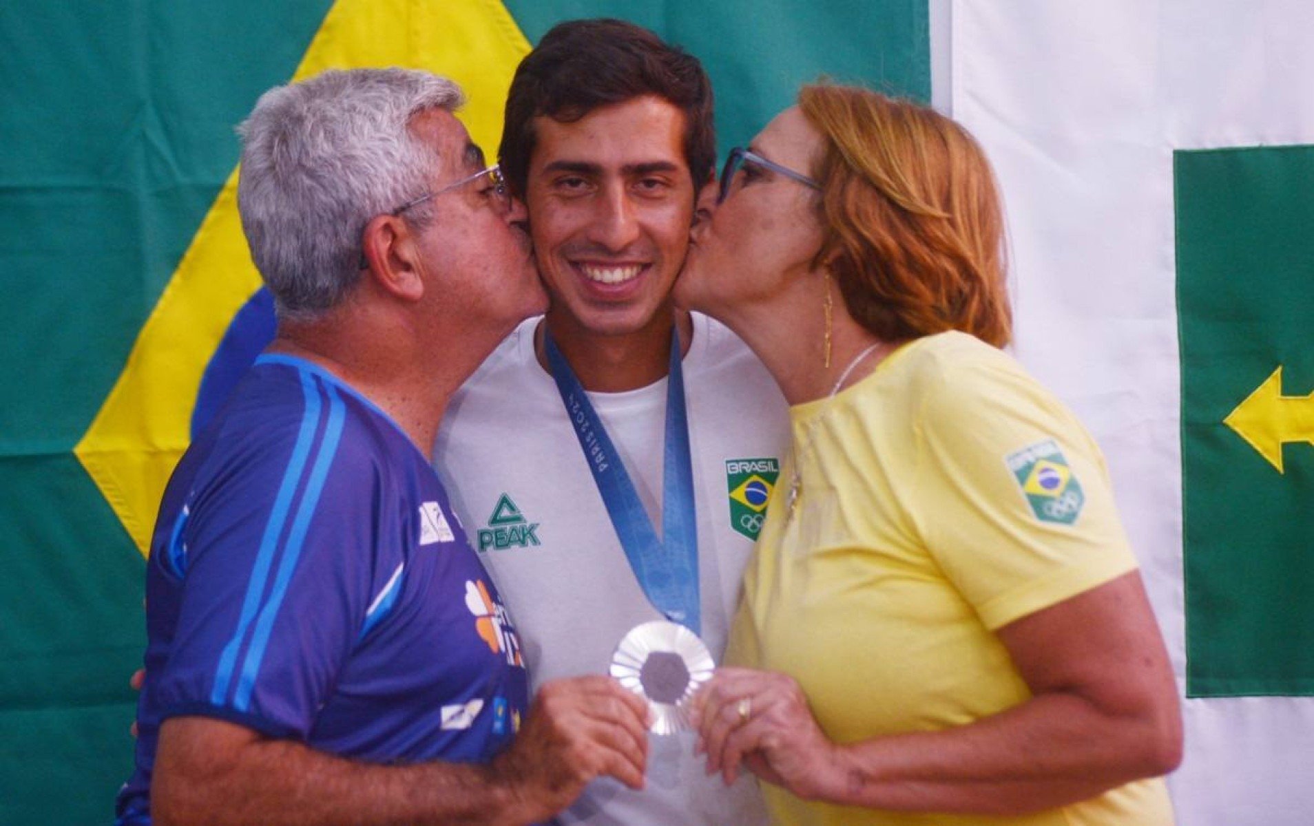  Caio Bonfim é recebido com carreata em Sobradinho após conquistar a medalha de prata na marcha atlética dos Jogos Olímpicos de Paris 2024