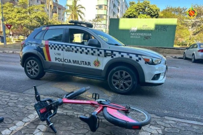 Polícia prende homem que rompeu lacre de segurança de bicicleta alugada -  (crédito: PMDF)