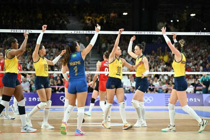 Seleção brasileira de vôlei feminino venceu a Turquia       -  (crédito: AFP)