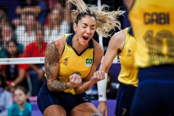 Thaisa é uma das jogadoras mais experientes da Seleção Brasileira de vôlei feminino -  (crédito: Instagram @daherthaisa/Reprodução)