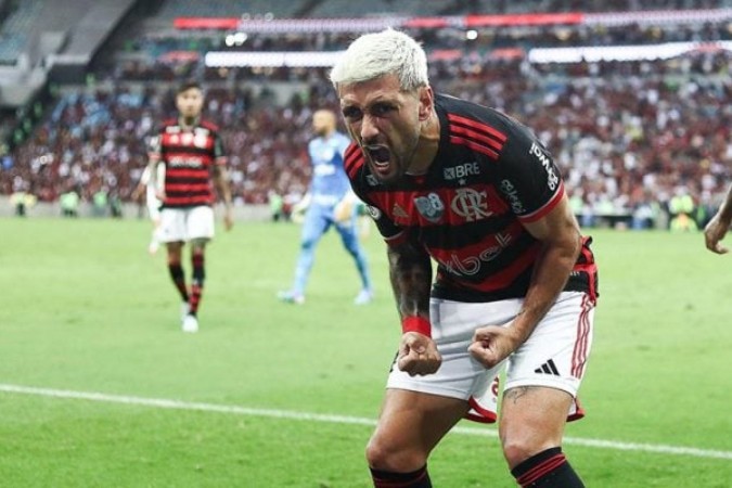 O craque uruguaio marcou para o Flamengo em duelo diante do Palmeiras -  (crédito: Foto: Gilvan de Souza / CRF)