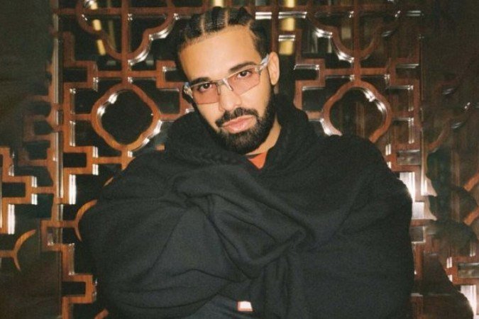 Rapper Drake decidiu encarar uma nova empreitada financeira, desta vez como investidor no futebol europeu -  (crédito: Foto: Reprodução / Instagram)