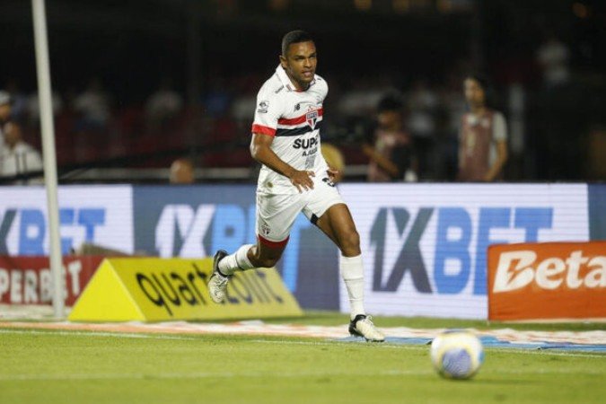 Juan pode sair do São Paulo de forma antecipada - (crédito: Foto: Rubens Chiri e Paulo Pinto/Saopaulofc.net) Juan pode sair do São Paulo de forma antecipada - (crédito: Foto: Rubens Chiri e Paulo Pinto/Saopaulofc.net)