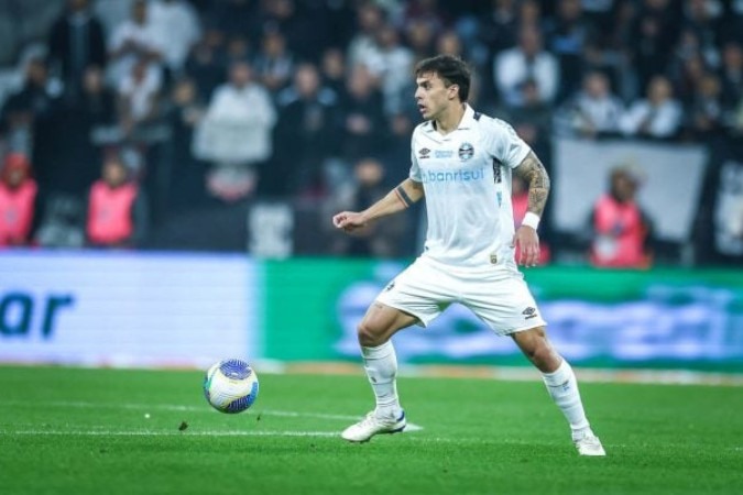 Carballo foi titular do Grêmio nos dois jogos contra o Corinthians pelas oitavas de final da Copa do Brasil - -  (crédito: Foto: Lucas Uebel/Grêmio FBPA)