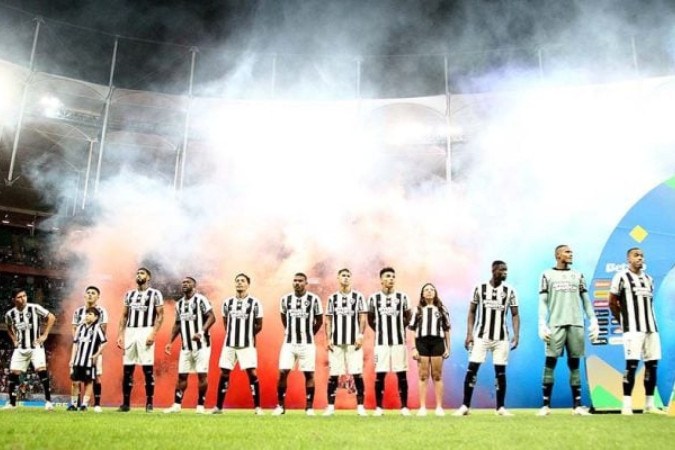 Botafogo era melhor do que o Bahia quando a arbitragem interveio no roteiro do jogo - Foto: Vitor Silva/Botafogo -  (crédito:  Foto: Vitor Silva/Botafogo)