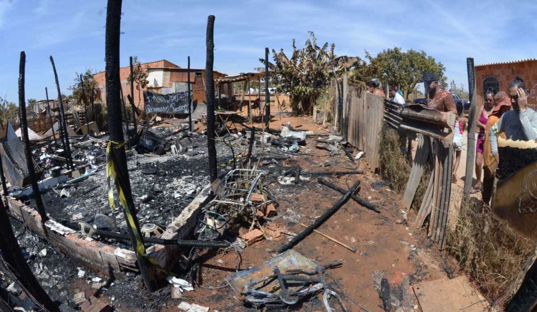 Após identificação, corpos de vítimas de incêndio começam a ser liberados