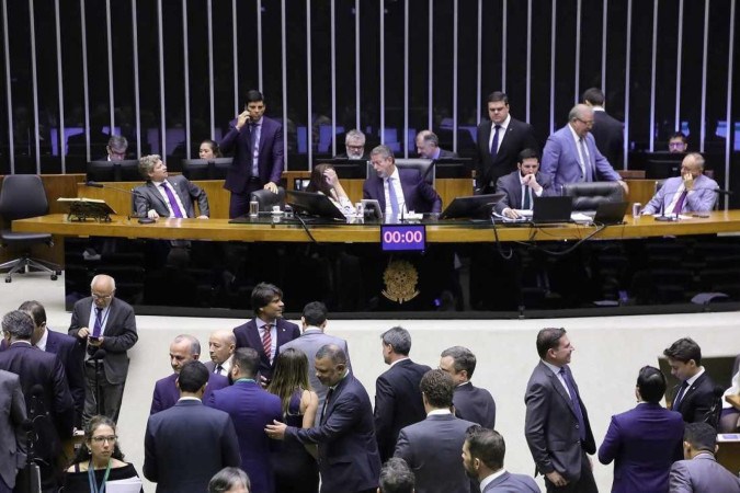 O texto-base do segundo projeto de regulamentação da reforma tributária foi aprovado com 303 votos contra 142 -  (crédito: Mário Agra/Câmara dos Deputados)