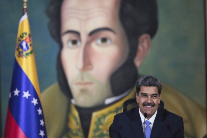 Nicolás Maduro se reúne com o Conselho de Defesa Nacional e o Conselho de Estado, em  12 de agosto -  (crédito: Francisco Batista/Presidência da Venezuela/AFP)