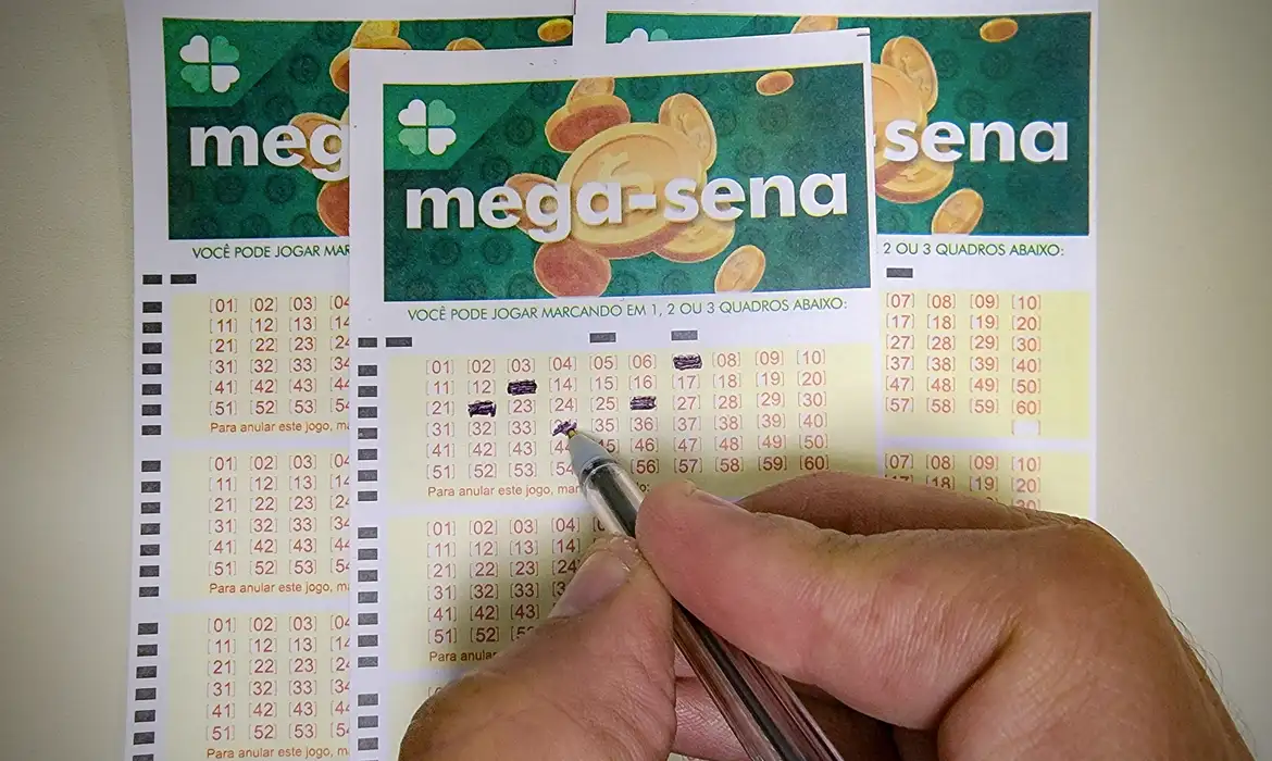 Mega-Sena não tem ganhadores e prêmio acumula em R$ 55 milhões -  (crédito: EBC)