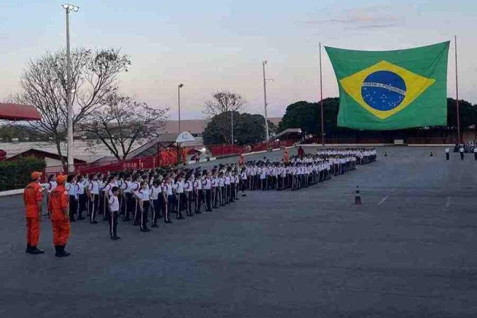 Formatura dos anos iniciais do ensino fundamental