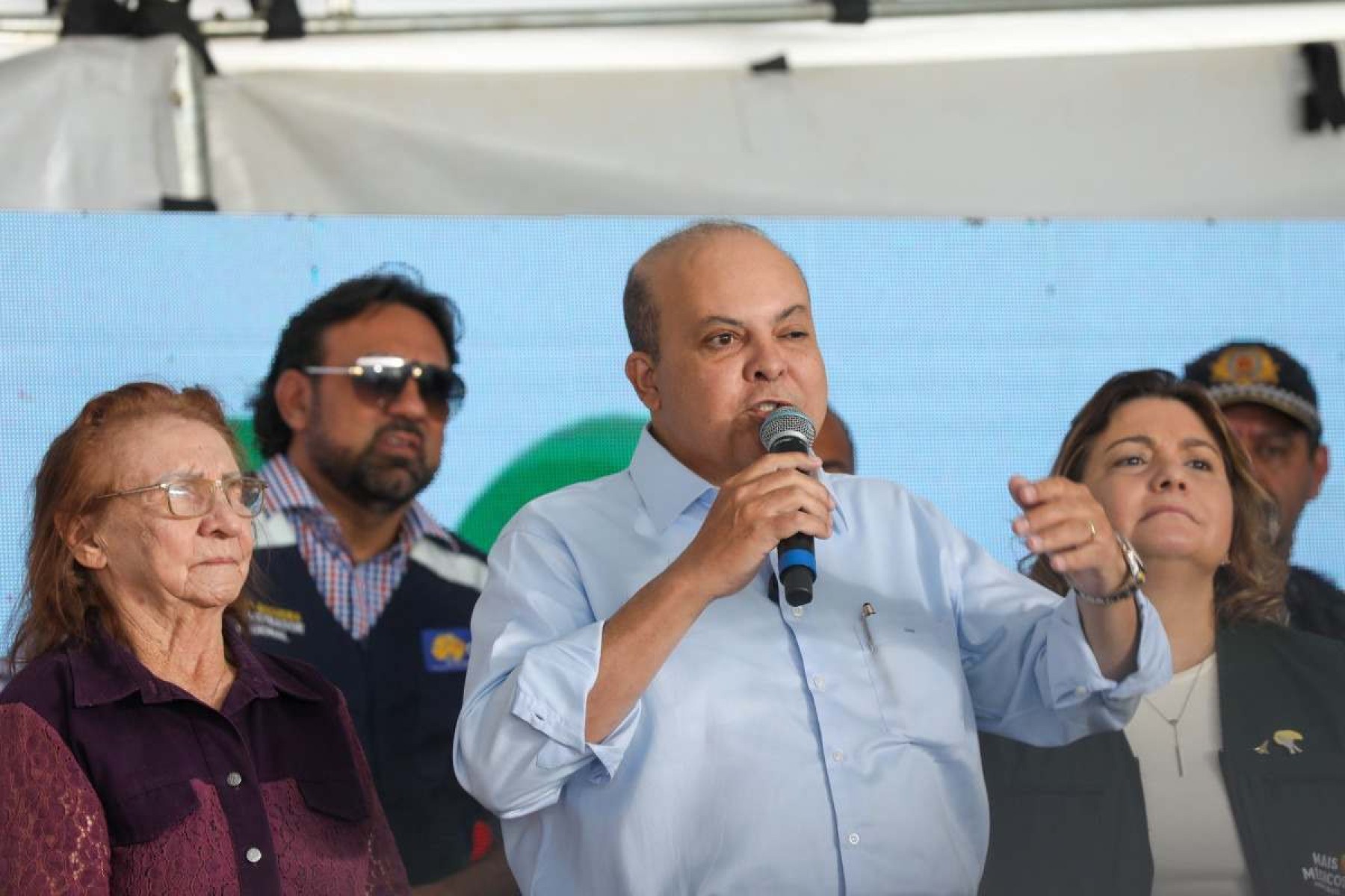 O governador Ibaneis Rocha no lançamento do programa Saúde Mais Perto do Cidadão, no Sol Nascente