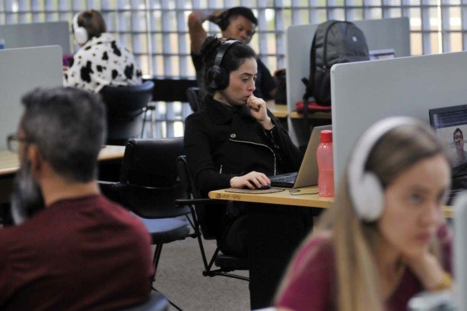  16/08/2024. Crédito: Minervino Júnior/CB/D.A Press. Brasil.  Brasilia - DF. Preparação dos estudantes para o Concurso Unificado. Biblioteca Nacional.