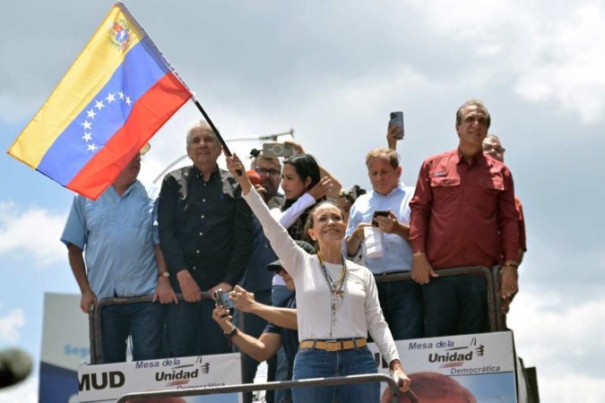  Admitindo ter medo, María Corina Machado comandou o ato: 