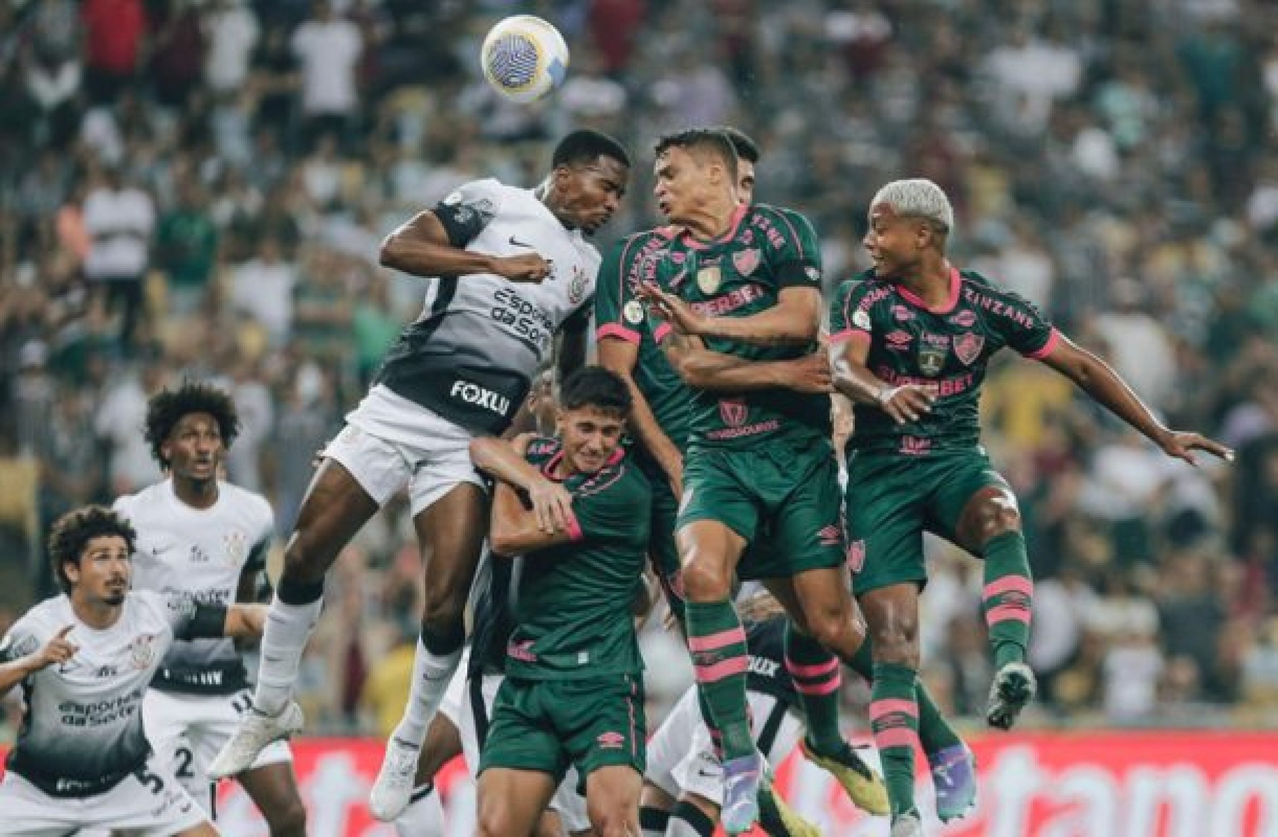 Flu e Timão ficaram no empate sem gols no Maracanã -  (crédito: Foto: LUCAS MERÇON / FLUMINENSE F.C.)