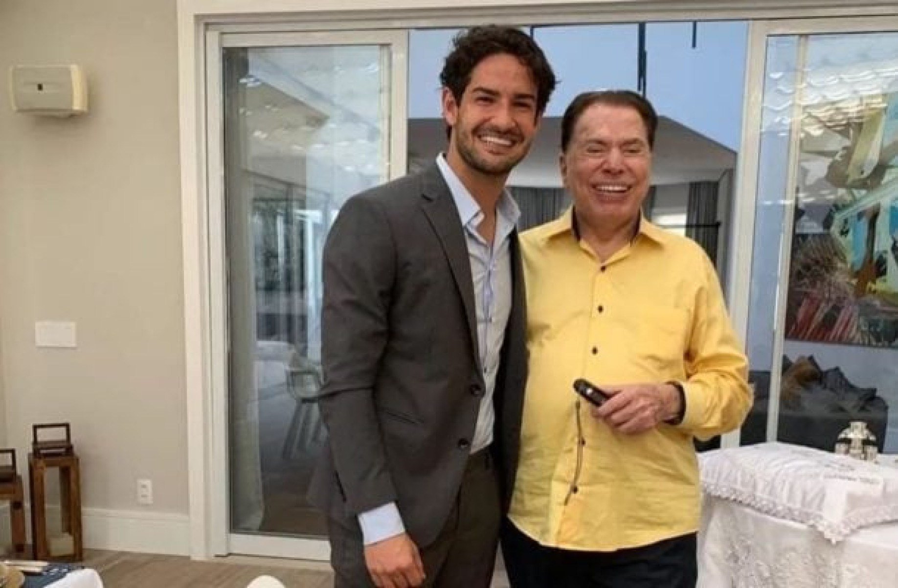 Alexandre Pato publica despedida do sogro Silvio Santos na web