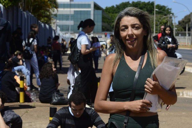 Ana Carolina é portadora de deficiência auditiva e pediu que o próximo certame tenha mais vagas às PCDs