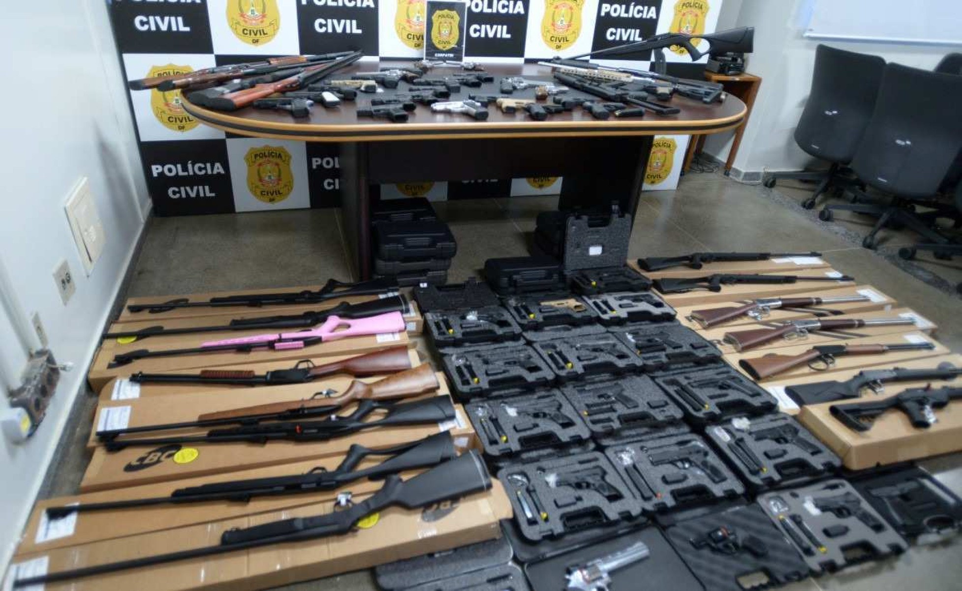 Furto de armas: investigação coloca dono de loja no alvo e 5 estão presos