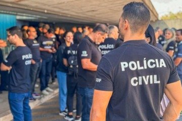  Eixo Capital. Policiais civis realizam assembleia para discutir paridade dos salÃ¡rios com a PF -  (crédito:  Sinpol DF/Divulgação)