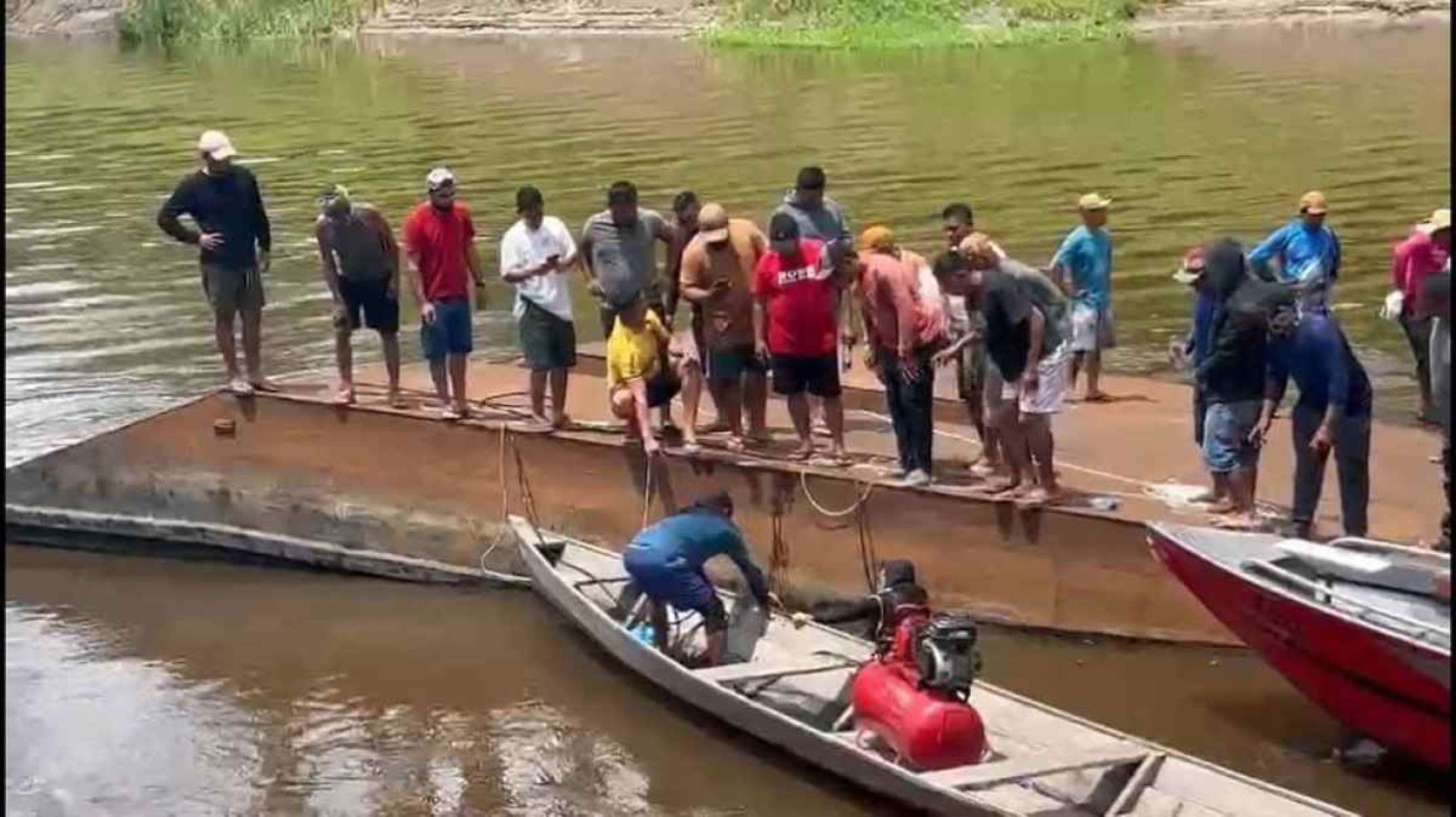 Três garimpeiros morrem em naufrágio no Amazonas; dois estão desaparecidos