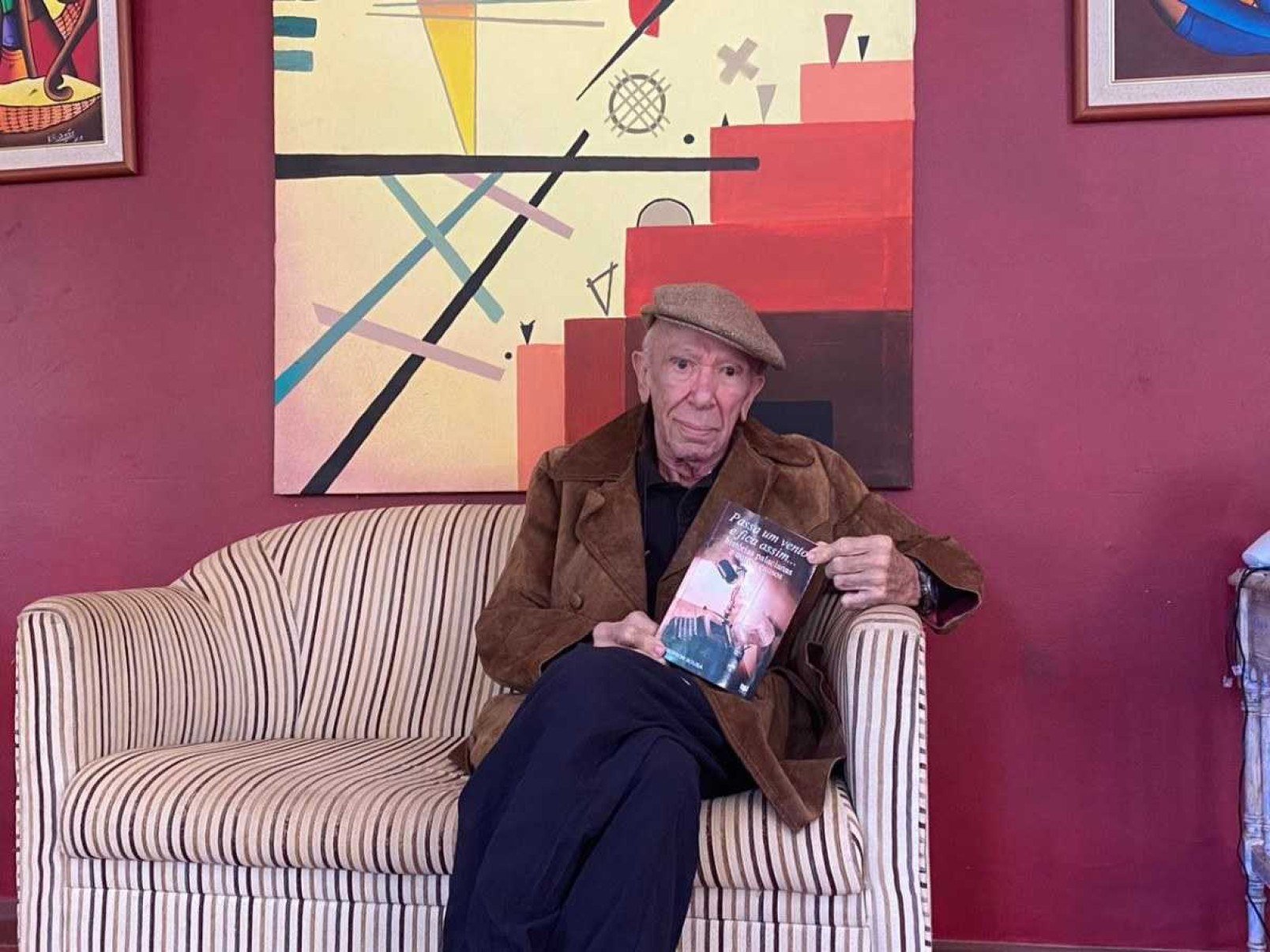 Memórias de um jornalista: Emerson Sousa lança livro