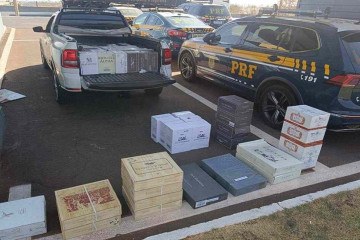 Motorista flagrado com 393 garrafas de vinho importado e sem nota - PRF