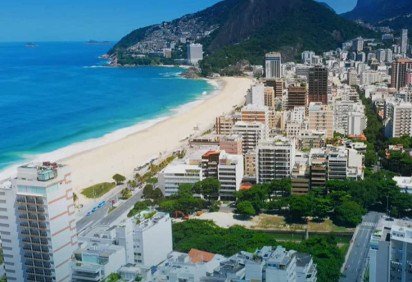 Você viu a lista com as 100 melhores praias do mundo que foi divulgada no livro “Best Beaches in the World” (“Melhores Praias do Mundo”, em português)? Veja o ranking das 20 melhores praias do planeta, que foi publicado pela “Lonely Planet”
 -  (crédito: Youtube/One Man Wolf Pack)