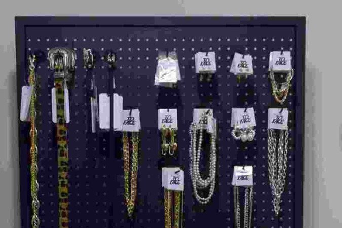  O To Face também possui diversos acessórios em seu acervo. 