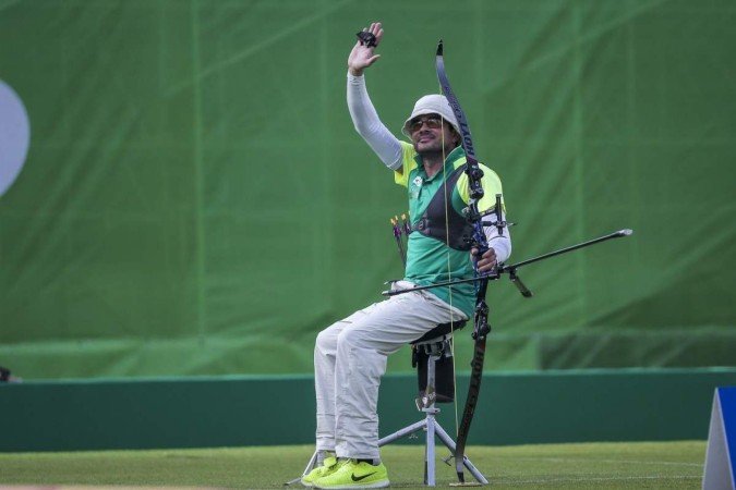Luciano Rezende, do tiro com arco, é uma das esperanças de medalha para o Brasil