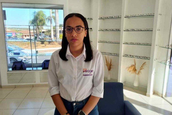 Rafaela Nascimento solicita mais asfalto na cidade