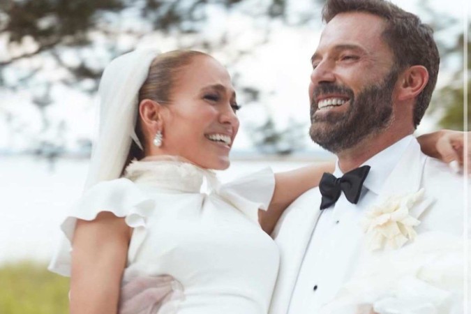 Jennifer Lopez e Ben Affleck casaram em 20 de agosto de 2022. -  (crédito: Reprodução/Instagram @jlo)