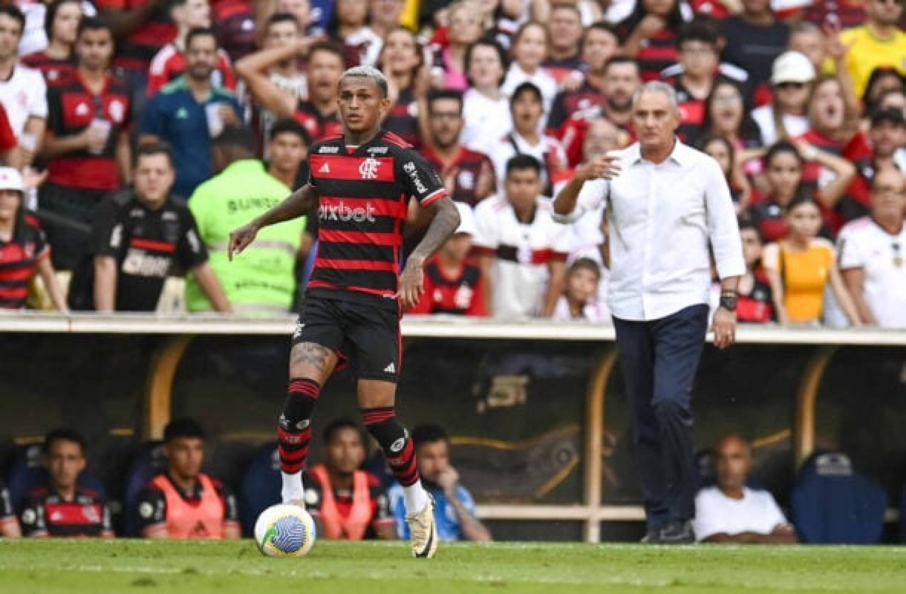 Postagem de Wesley falando sobre sua despedida -  (crédito: foto: Reprodução/Instagram @wesleyfranca03_)