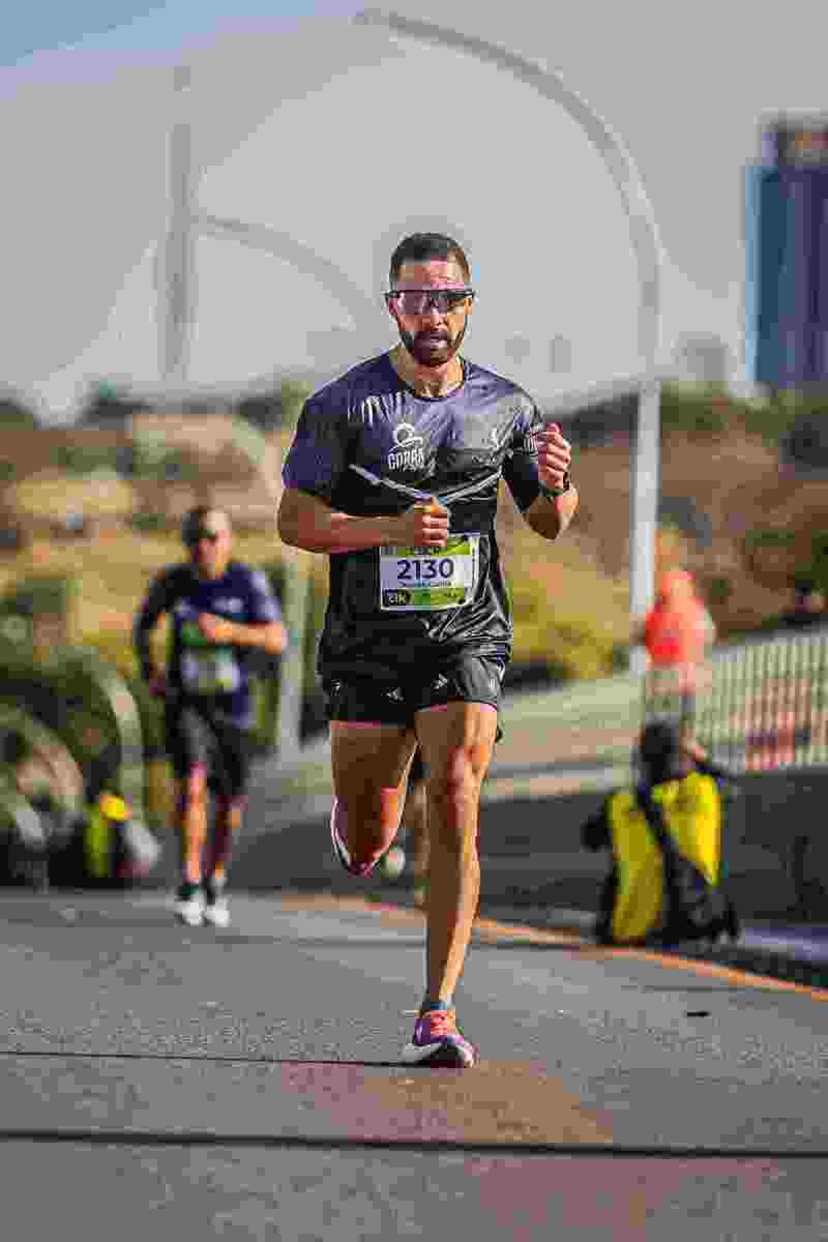 Joseph é atleta amador e faz uso de banheira de gelo e de água quente para recuperação muscular