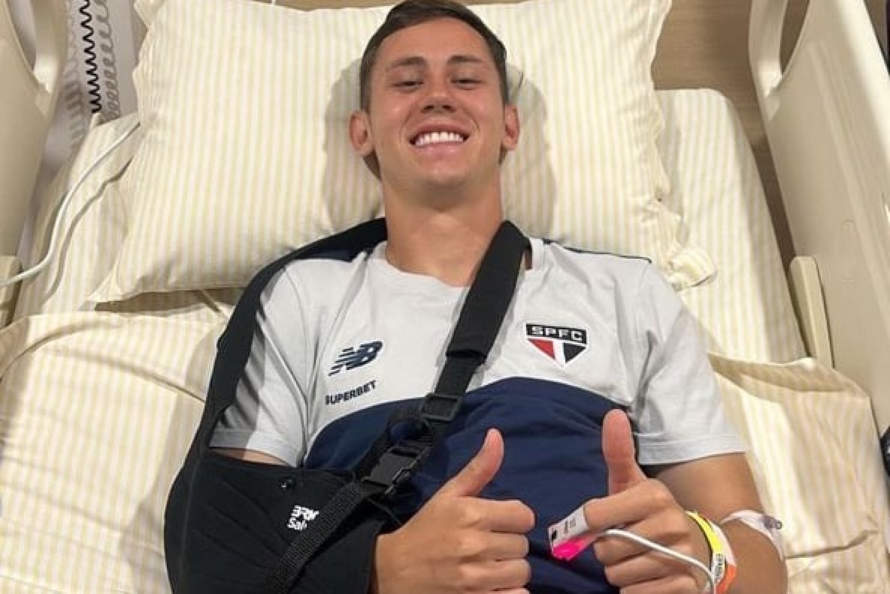 Patryck recebe alta e inicia recuperação no São Paulo -  (crédito: Foto: Reprodução/Instagram)