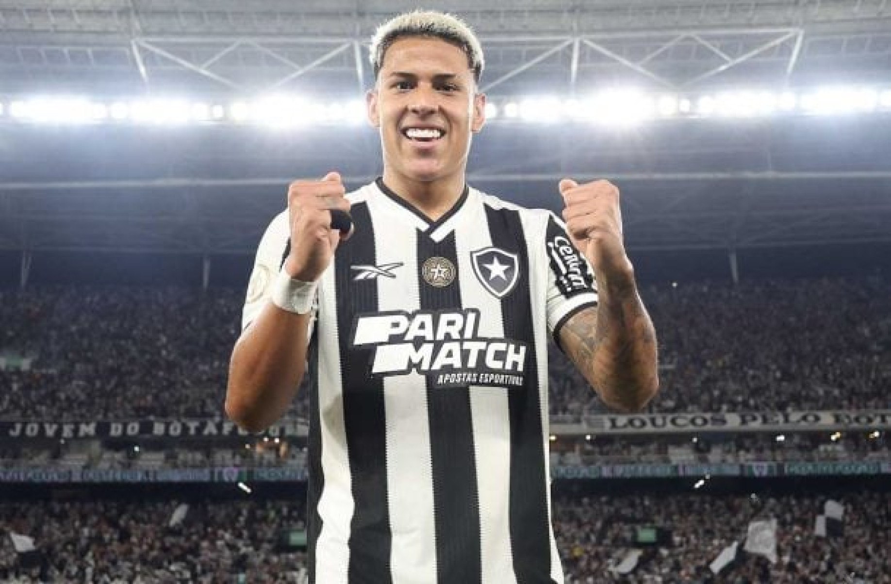 Matheus Martins acirra disputa no ataque do Botafogo