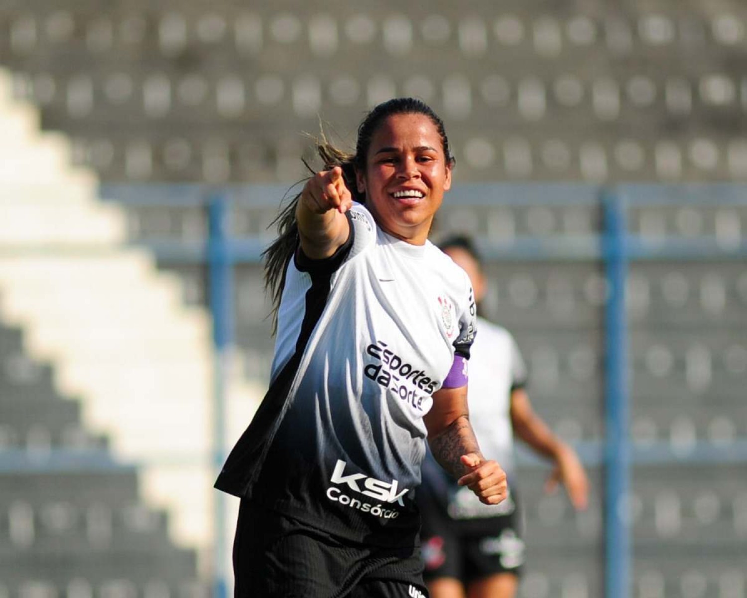 Arthur Elias chama duas brasilienses para amistosos da Seleção feminina