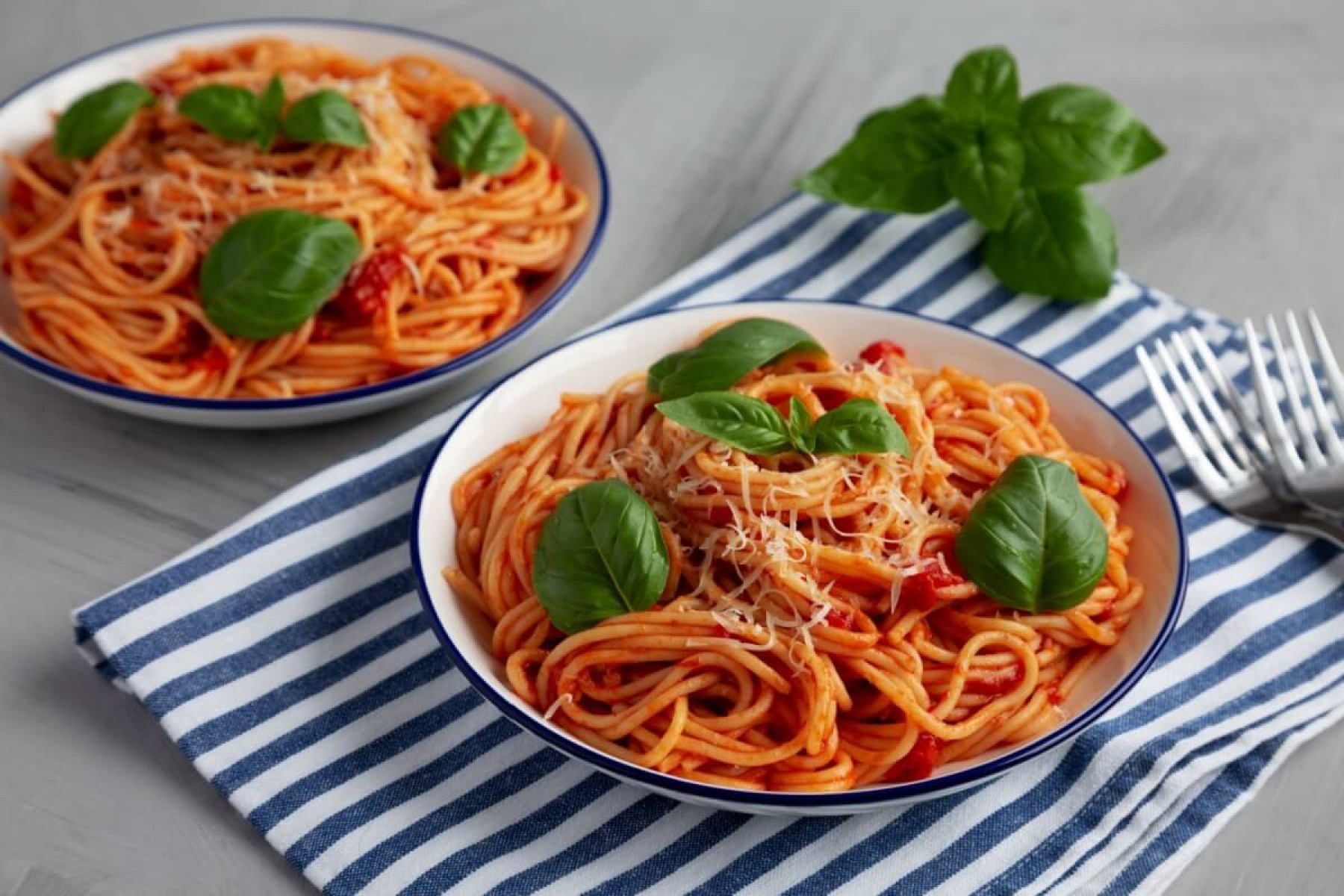 Espaguete pomodoro (Imagem: Liudmyla Chuhunova | Shutterstock) -  (crédito: EdiCase)