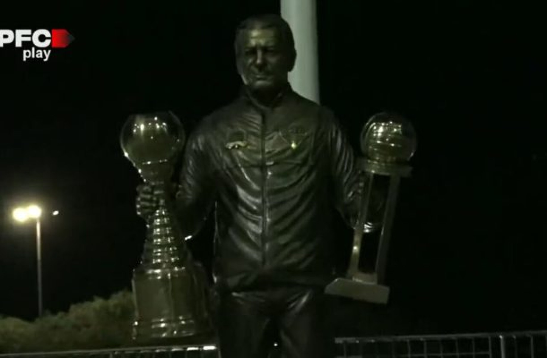 Estátua de Tele Santana na sede do São Paulo -  (crédito: Foto: Reprodução/SPFC Play)