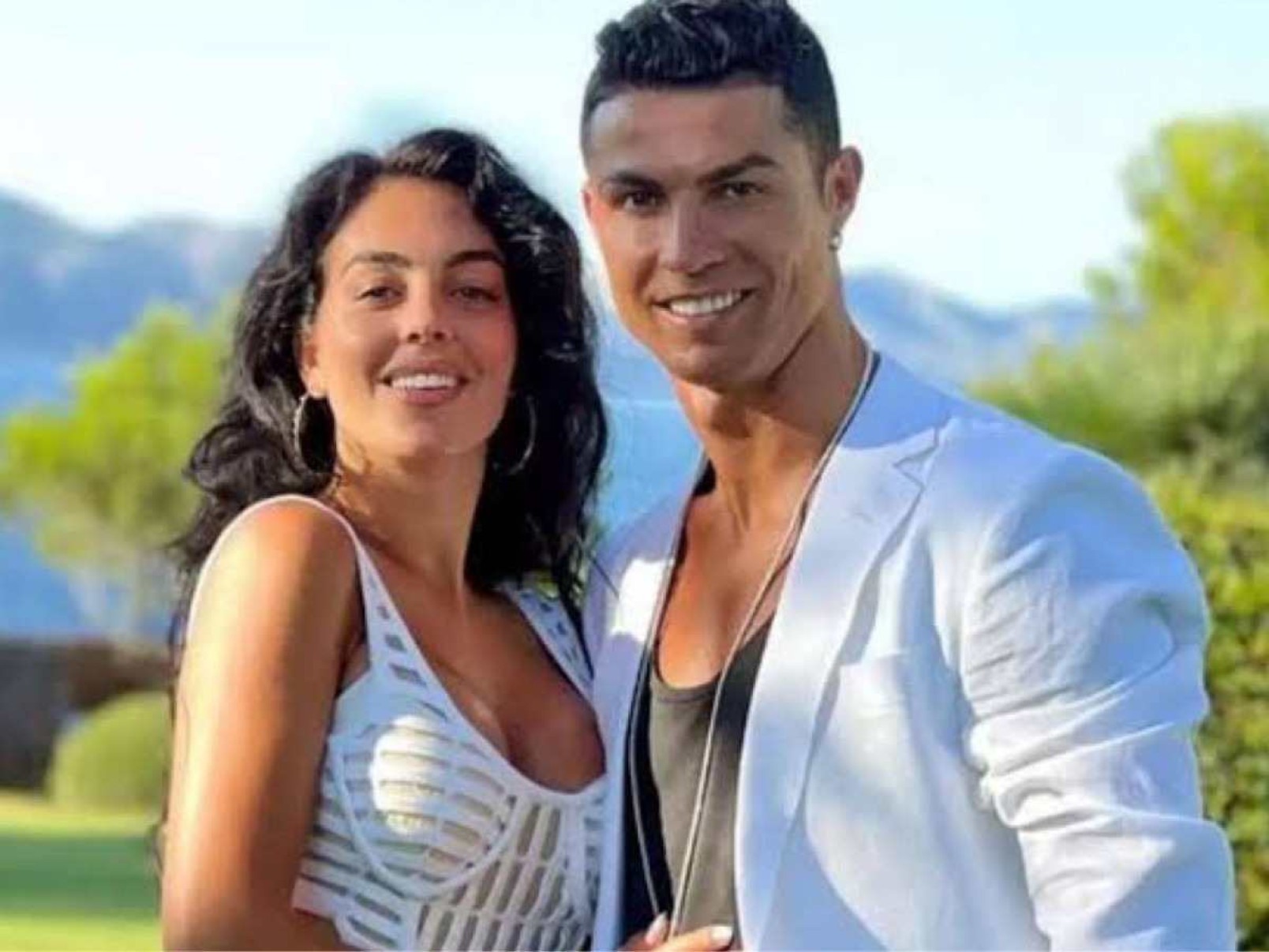 Cristiano Ronaldo fecha acordo de separação com Georgina  