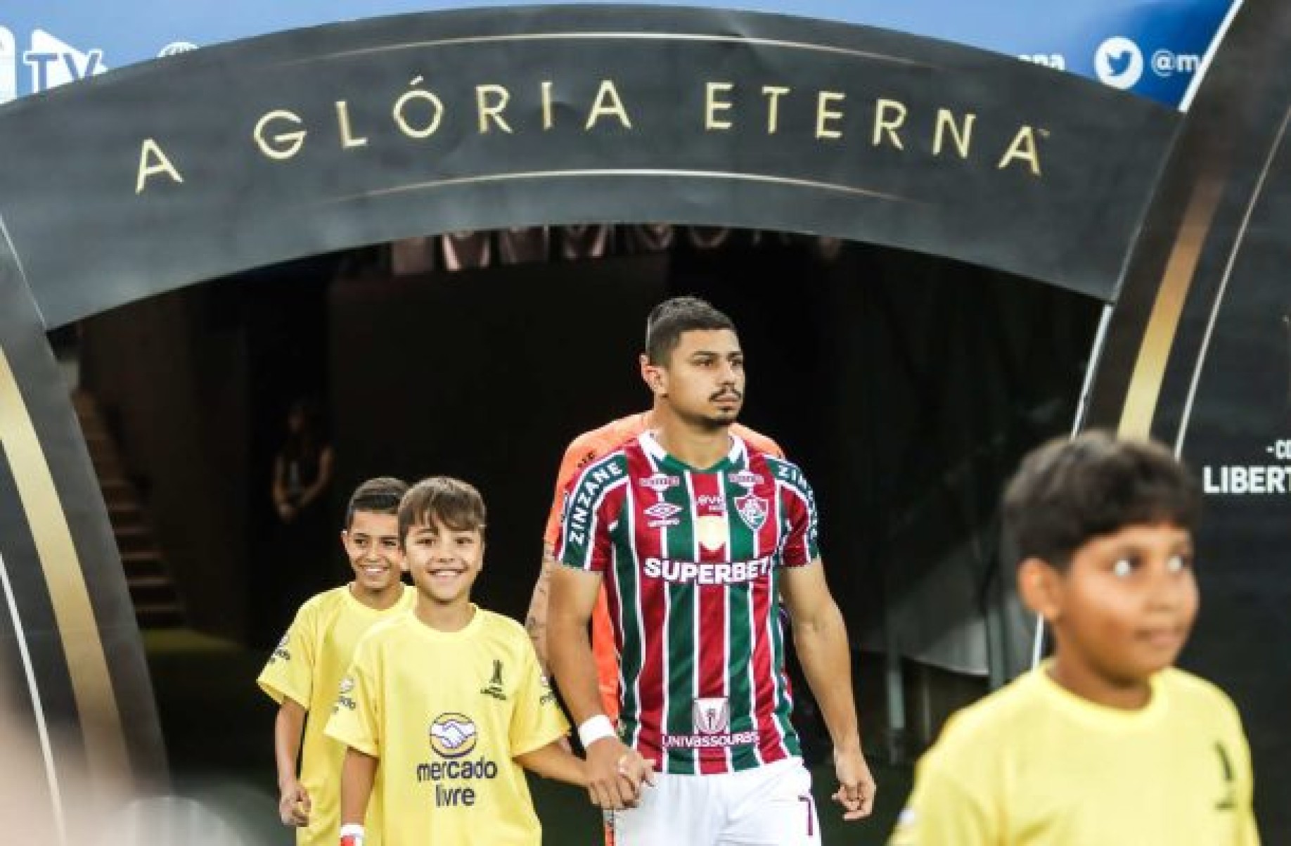 André entrando em campo antes de Fluminense x Grêmio, pela Libertadores -  (crédito: Foto: MARINA GARCIA / FLUMINENSE FC)