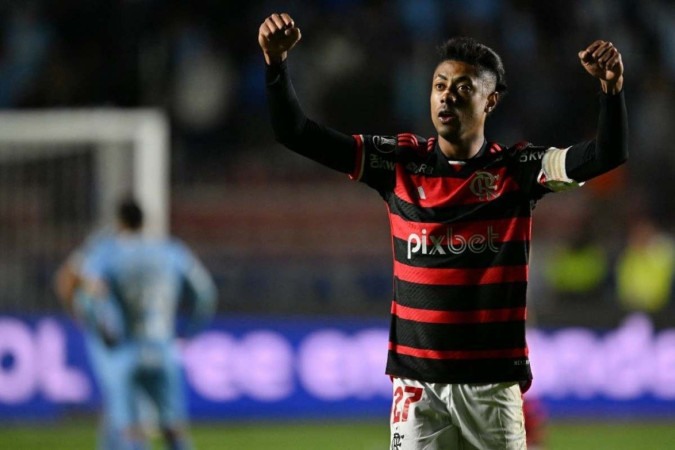 Bruno Henrique entrou no segundo tempo, mas saiu de campo aliviado -  (crédito: Aizar Raldes/AFP)