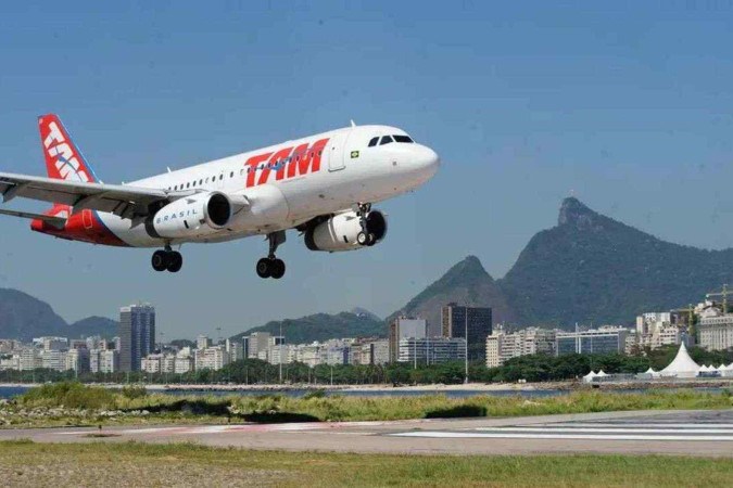 Um piloto da antiga TAM disse ter avistado um OVNI em 1º de outubro de 2007 -  (crédito: Tânia Rego/Agência Brasil)