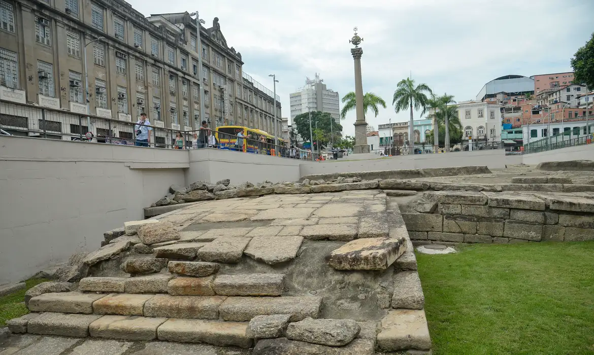 Justiça Federal determina prazos para obras no Cais no Valongo  -  (crédito: EBC)