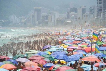 Praia lotada no Rio de Janeiro - (crédito: Tomaz Silva/Agencia Brasil) Praia lotada no Rio de Janeiro - (crédito: Tomaz Silva/Agencia Brasil)